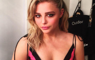 Bờ môi cong gợi cảm của Chloe Grace Moretz