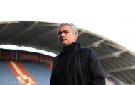 Không Rashford, Pogba, Mourinho âu lo đặt chân đến sân Huddersfield