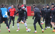 Pogba ra sân tập, Mourinho thở phào nhẹ nhõm