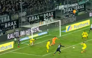 Thủ thành Dortmund và 4 pha cứu thua liên tiếp trong vòng 5 giây