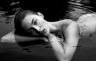 Grace Elizabeth - Người đẹp mê Ronaldo như điếu đổ