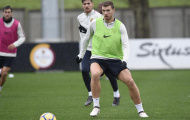 Hăng hái tập luyện, Roma quyết chặn đứng đà hồi sinh của Milan