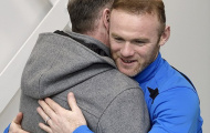 Huyền thoại Gascoigne trở lại Everton, tay bắt mặt mừng với Rooney