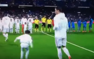 Fan cuồng hí hửng khi được Ronaldo dắt ra sân