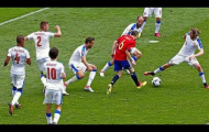 Khả năng giữ bóng đáng kinh ngạc của Andres Iniesta