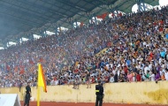 5 điểm nhấn vòng 1 V-League 2018: Khán giả và pháo sáng