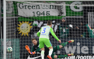 Wolfsburg cùng Schalke 'bắt tay nhau', Bayern chưa thể lên ngôi sớm