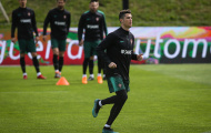 Ronaldo khoe giày, đồng đội Bồ Đào Nha 'lác mắt'