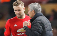 Shaw đáp trả sau khi bị Mourinho đày đọa