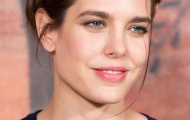 Charlotte Casiraghi - Người đẹp 'sát cầu thủ' Monaco