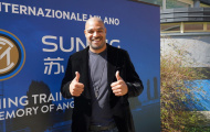 'Hoàng đế' Adriano tới tận sân tập để tiếp sức Inter vượt qua khủng hoảng