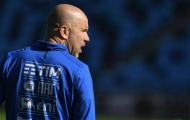 Khởi đầu với thất bại, Di Biagio cau có trong buổi tập của Azzurri