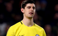 Thibaut Courtois bị HLV Roberto Martinez trả về CLB