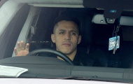 Shaw & Sanchez buồn rũ rượi khi trở lại Man Utd