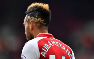 Aubameyang nói gì về cái tên bí ẩn trên tóc