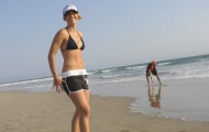 Gretchen Bleiler khoe thân hình siêu chuẩn giữa biển cả