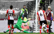 Southampton! Làm gì 'dưới đó' vậy?