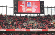 HLV Wenger lên tiếng trước cảnh khán đài Emirates trống vắng