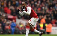 Lacazette “khoe” vết thương sau trận thắng Stoke
