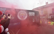 Liverpool xin lỗi sau vụ xe bus của Manchester City bị cổ động viên đập hỏng