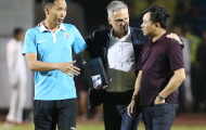 HLV tố học trò 'lật ghế', cầu thủ Thanh Hóa nói đi uống cam?