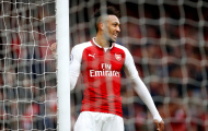 Ngừng nói về Welbeck, Aubameyang cũng vừa làm được điều không tưởng