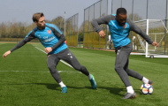 Lacazette tập 'múa dẻo' trên sân tập của Arsenal