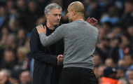 Neville hy vọng Mourinho và Guardiola tiếp tục là 'kẻ thù' vào mùa tới