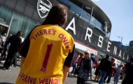 CĐV Arsenal tri ân 'chỉ có một Wenger' trước giờ G