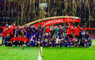 Dàn sao Barcelona 'quẩy' tưng bừng mừng ngôi vô địch