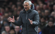 Herrera bừng tỉnh nhờ Mourinho... 'sấy tóc' trong phòng thay đồ