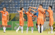 Trọng tài chính bị SHB Đà Nẵng vây trên sân Hòa Xuân