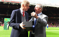 Hé lộ dòng chữ trên kỷ niệm chương Sir Alex tặng HLV Wenger