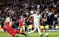 Thủ thành của Bayern 'vồ ếch', Benzema ghi bàn thắng dễ nhất trong sự nghiệp