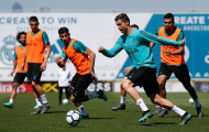 Ronaldo 'ủ mưu' chặn đứng chuỗi bất bại của Barca