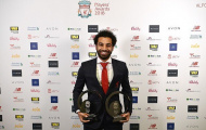 Gala trao giải cuối năm của Liverpool: Mohamed Salah 'mỏi tay' nhận quà