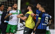 Vỡ mộng Champions League, Icardi lao vào đánh đối thủ 