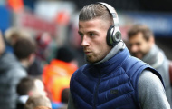 Man Utd rộng đường có trung vệ Tottenham