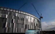 Sân White Hart Lane mới dát kính sang chảnh