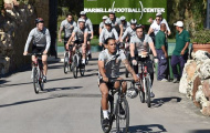 Dàn sao Liverpool hào hứng cưỡi xe đạp địa hình