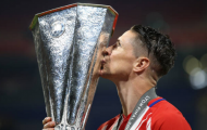 Toàn cảnh lễ đăng quang của Atletico: Torres 'quẩy' cùng fan; Griezmann khoe vợ
