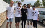 'Đại chiến' đến gần, Liverpool vẫn thoải mái thư giãn ở Tây Ban Nha
