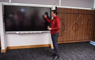HLV Unai Emery hào hứng trong ngày đầu ở London Colney