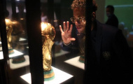 Trước thềm World Cup, Neymar 'tâm sự mỏng' với cúp vàng