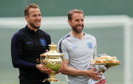 Chưa đá trận nào, Harry Kane và tuyển Anh đã được trao cúp