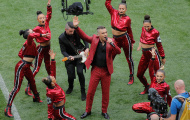 Lễ khai mạc World Cup: Hành động khiếm nhã của Robbie Williams