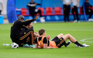 Lukaku liên tục 'tia' máy ảnh trên sân tập của tuyển Bỉ
