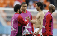 Cavani TIẾT LỘ lí do đổi áo với Salah sau trận đấu