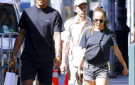Keita đến Liverpool; Van Dijk đưa vợ đi shopping