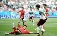 Xoạc bóng không cần nhìn, hậu vệ Hàn Quốc nhận quả đắng trước 'cáo già' Mexico
